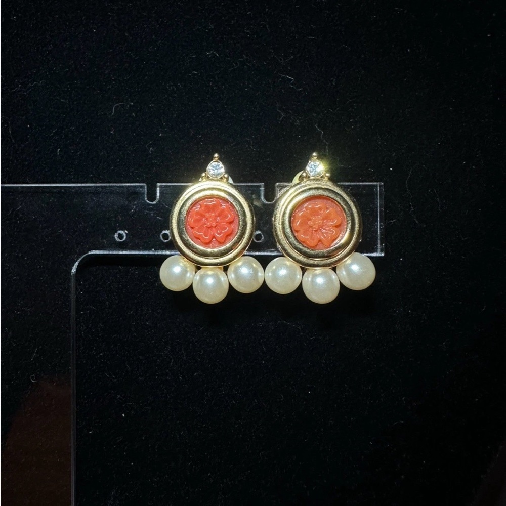 Joan Rivers Signed Faux Coral Flower Carved & Faux Pearl Clip On Earrings *Read